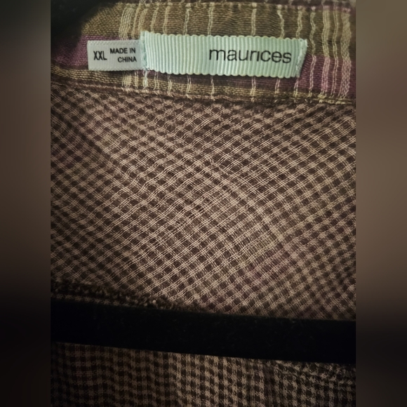 Maurices Button-Down Shirt - Picture 3 of 5